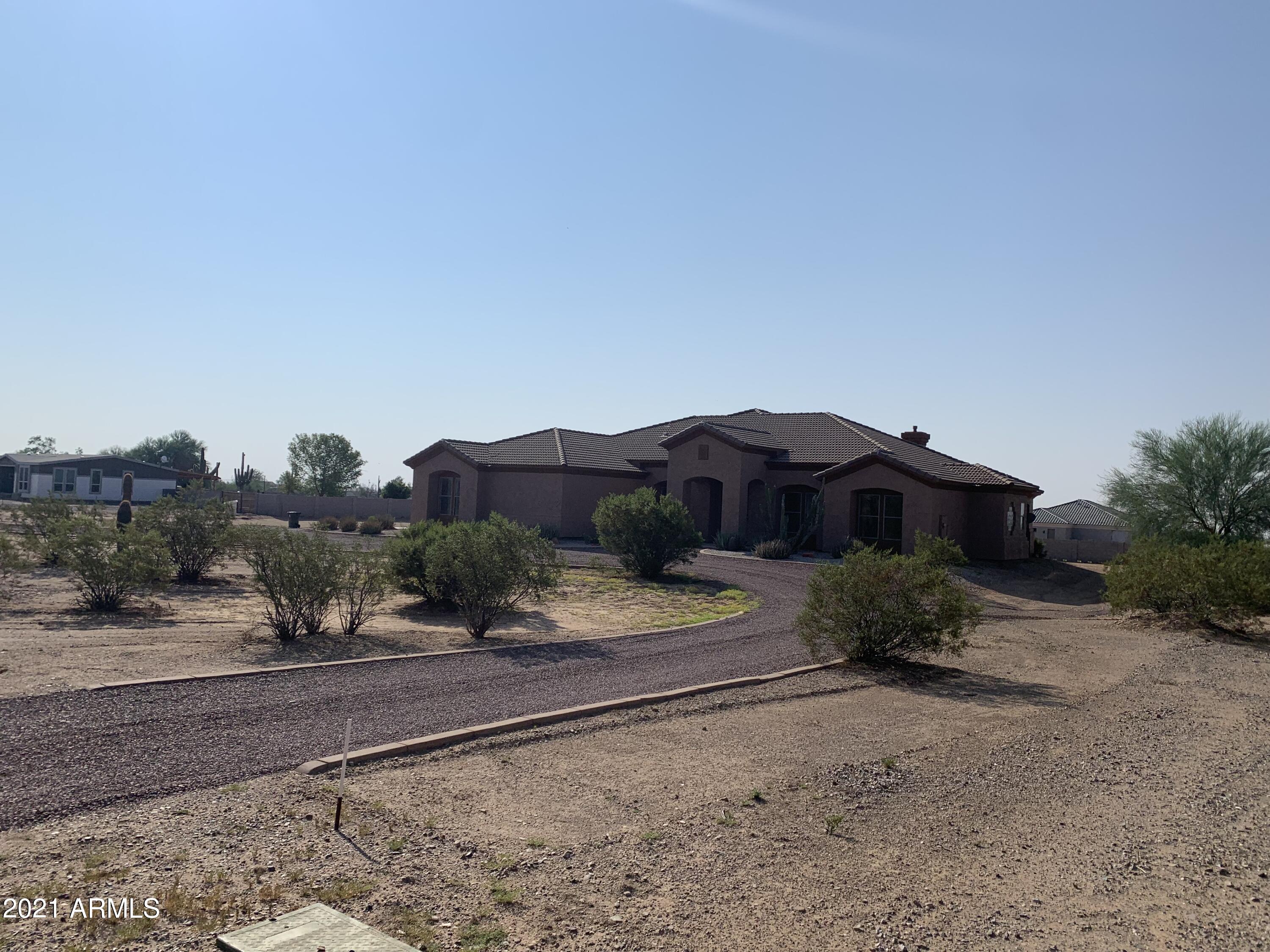 16705 West Quail Run Road Surprise, AZ 85387 - Photo 3 of 48 IMG_3533