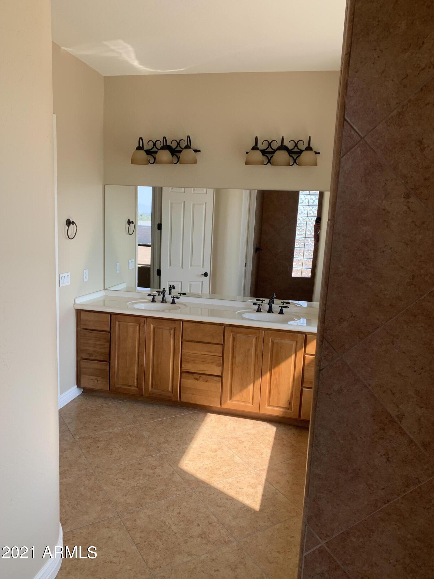 16705 West Quail Run Road Surprise, AZ 85387 - Photo 33 of 48 Master bath