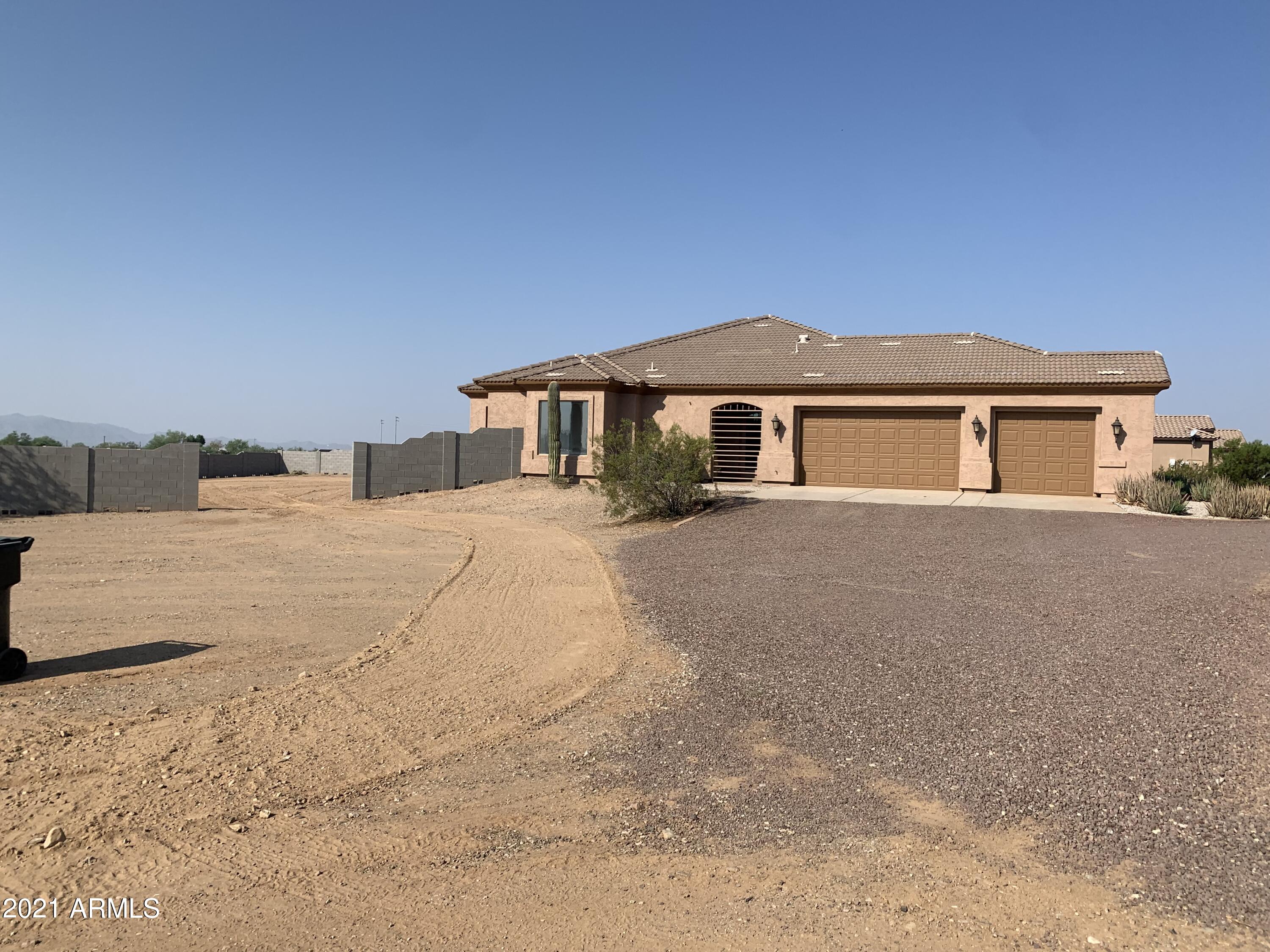 16705 West Quail Run Road Surprise, AZ 85387 - Photo 6 of 48 IMG_3536
