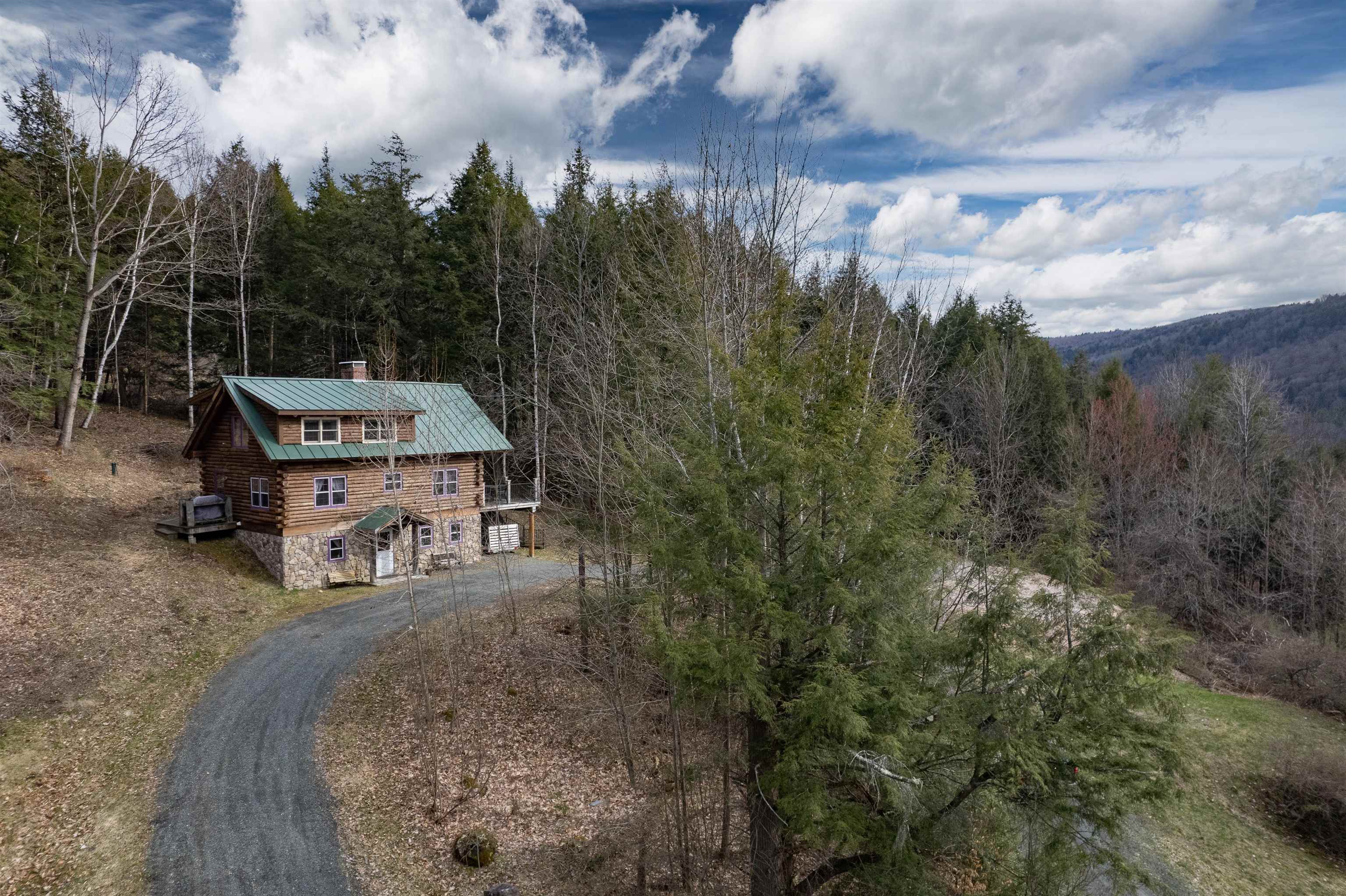 211 Wood Road Hartford, VT 05059 - Photo 53 of 56