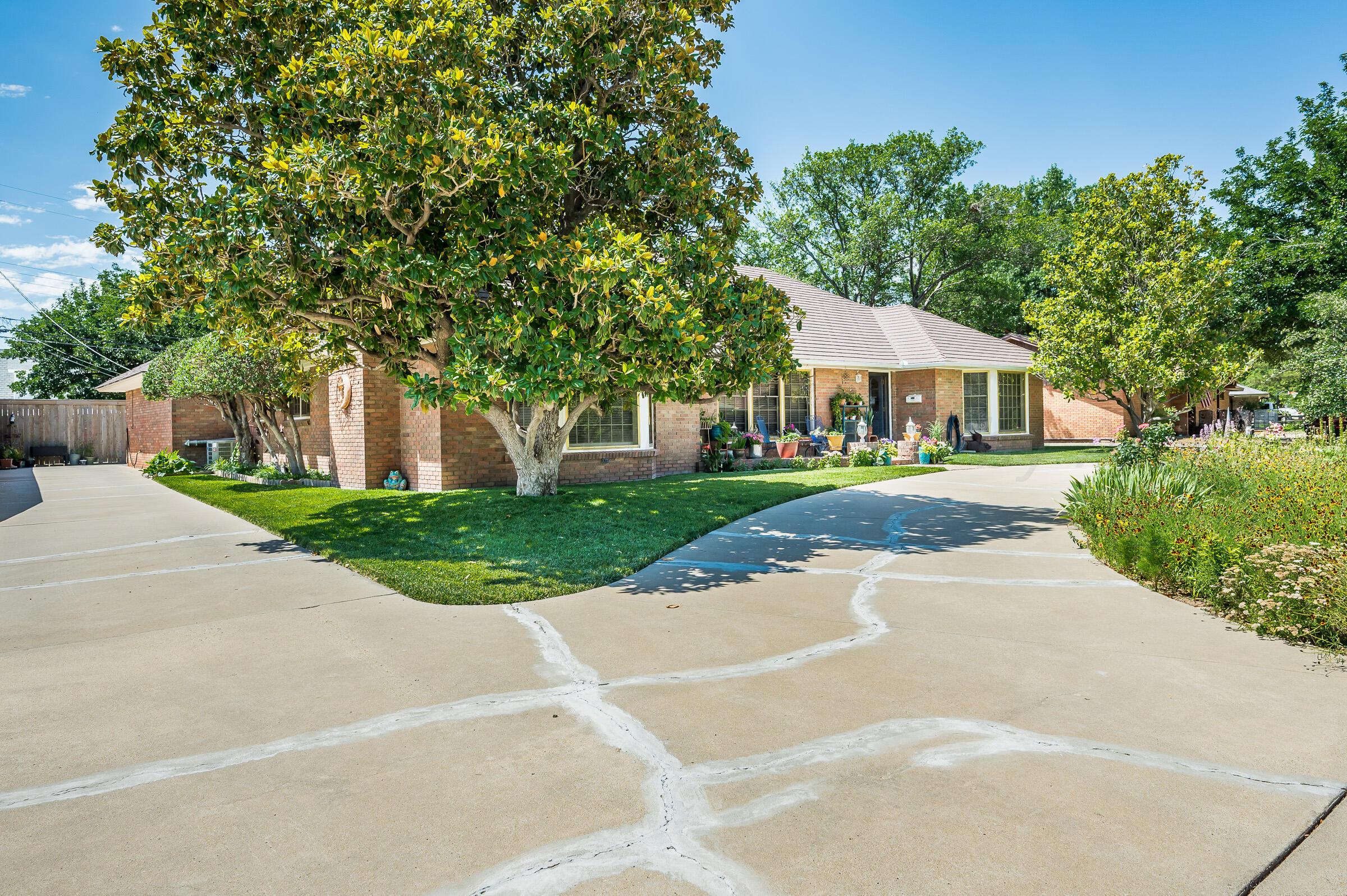 6105 Elmhurst Road Amarillo, TX 79106 - Photo 28 of 28 Drive to garage
