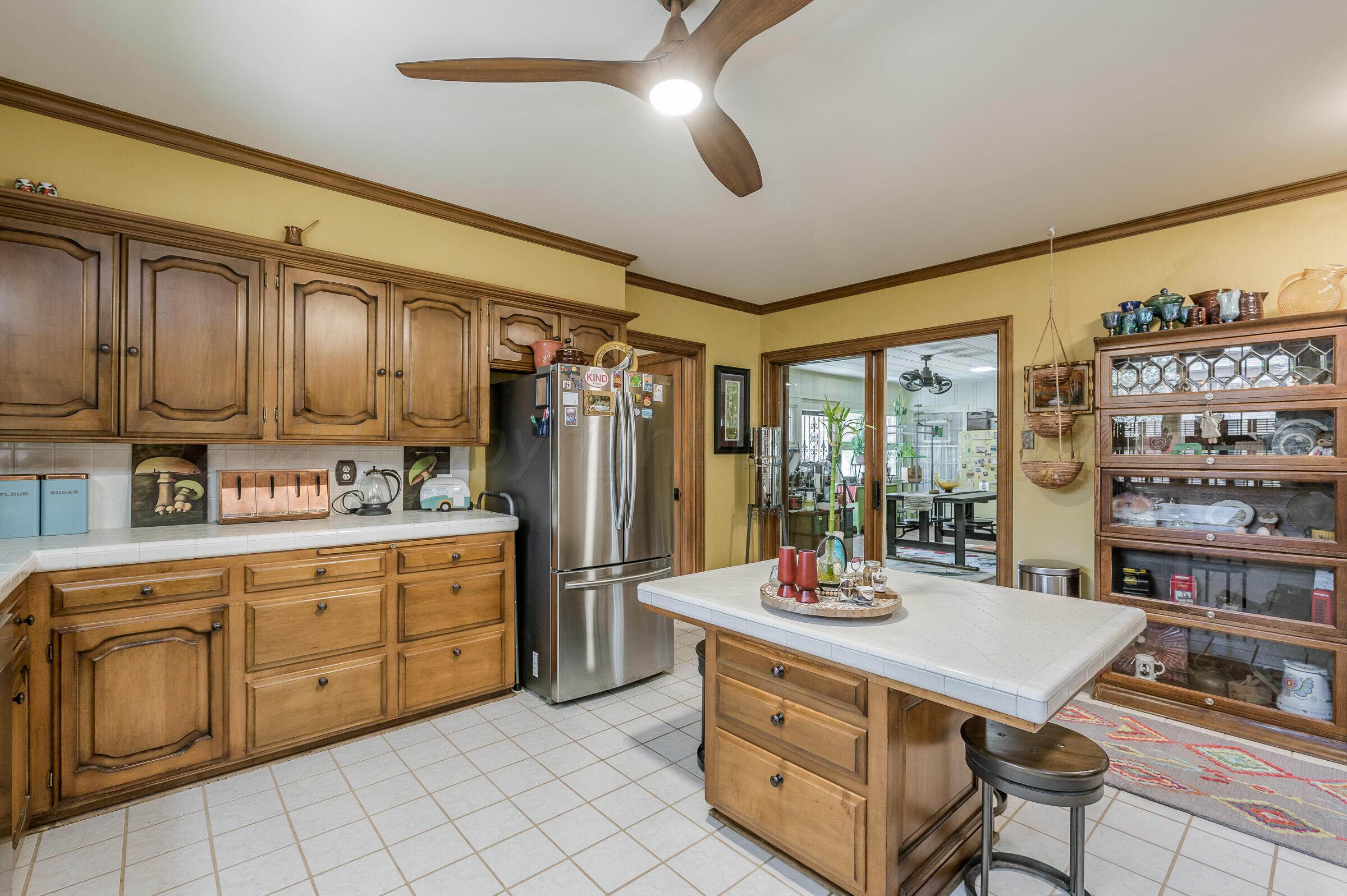 6105 Elmhurst Road Amarillo, TX 79106 - Photo 10 of 28 Kitchen-3