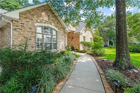$599,000 | 939 Rue Chantilly, Mandeville, LA 70471