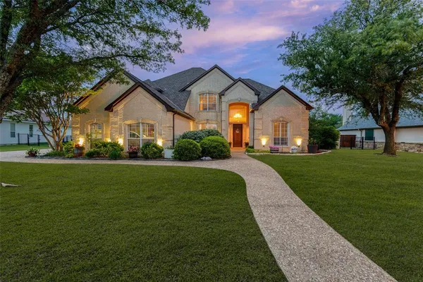 $800,000 | 57 Bob Jones Court, Pottsboro, TX 75076