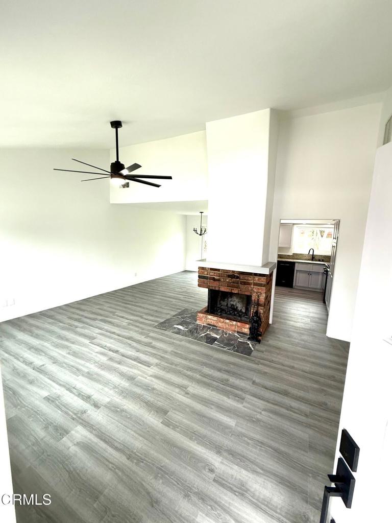 368 Garfield Rondo Ventura, CA 93003 - Photo 8 of 19