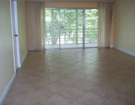 8380 Sands Point Boulevard, Unit J 308 Tamarac, FL 33321 - Photo 4 of 16 Living Room