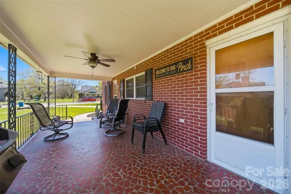 $359,900 | 32 Falls Avenue, Granite Falls, NC 28630