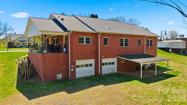 $359,900 | 32 Falls Avenue, Granite Falls, NC 28630