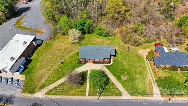 $359,900 | 32 Falls Avenue, Granite Falls, NC 28630
