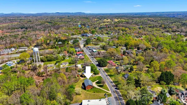 $359,900 | 32 Falls Avenue, Granite Falls, NC 28630