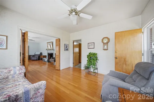 $359,900 | 32 Falls Avenue, Granite Falls, NC 28630