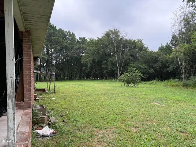 a view of a outdoor space