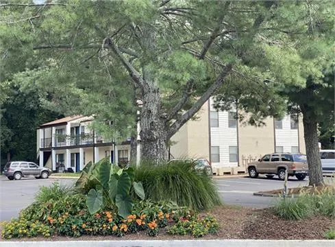 $1,395 | 2354 Pine Cove Circle, Unit F02, Gainesville, GA 30504