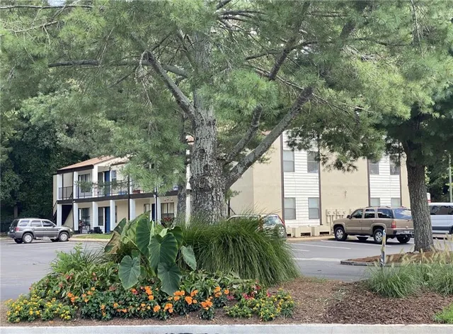 $1,395 | 2354 Pine Cove Circle, Unit F02, Gainesville, GA 30504