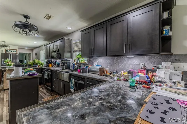 $389,500 | 30170 Hwy U, Crocker, MO 65452