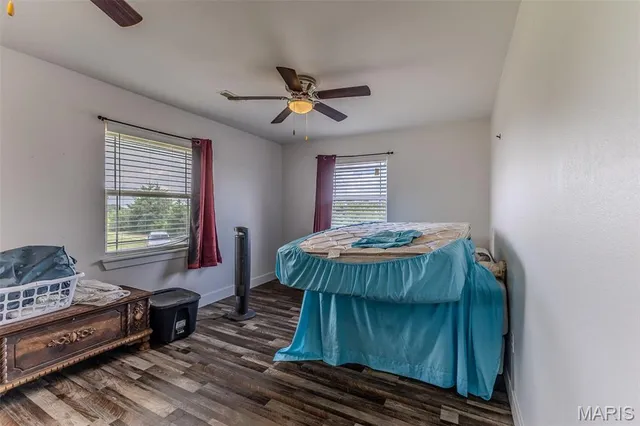 $389,500 | 30170 Hwy U, Crocker, MO 65452