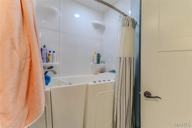 $389,500 | 30170 Hwy U, Crocker, MO 65452