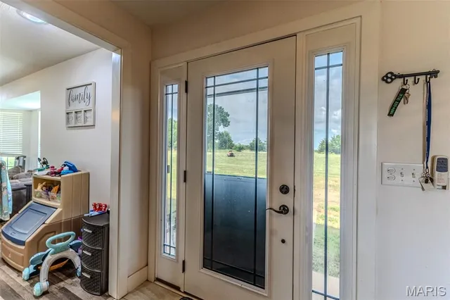 $389,500 | 30170 Hwy U, Crocker, MO 65452