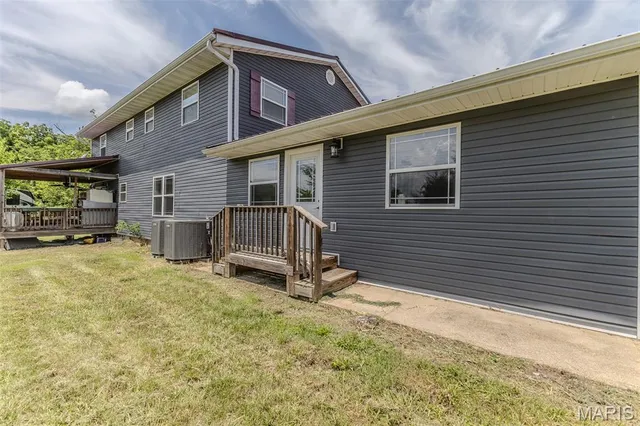 $389,500 | 30170 Hwy U, Crocker, MO 65452