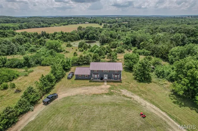 $389,500 | 30170 Hwy U, Crocker, MO 65452