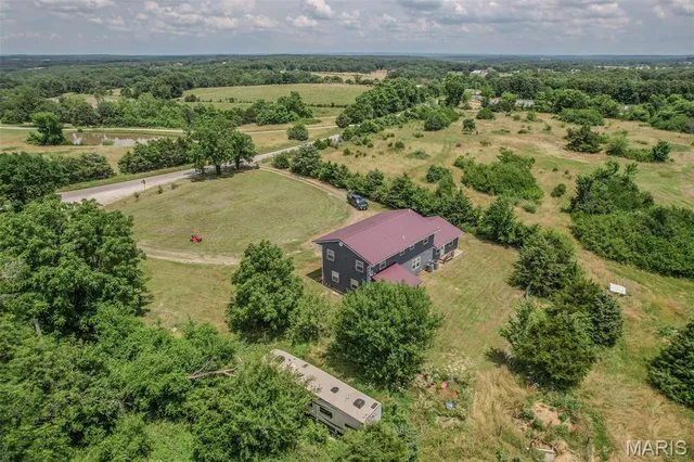 $389,500 | 30170 Hwy U, Crocker, MO 65452
