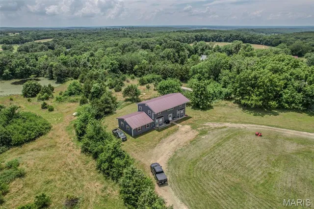 $389,500 | 30170 Hwy U, Crocker, MO 65452