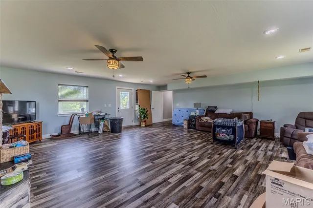 $389,500 | 30170 Hwy U, Crocker, MO 65452