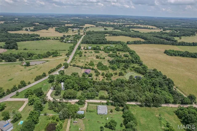 $389,500 | 30170 Hwy U, Crocker, MO 65452