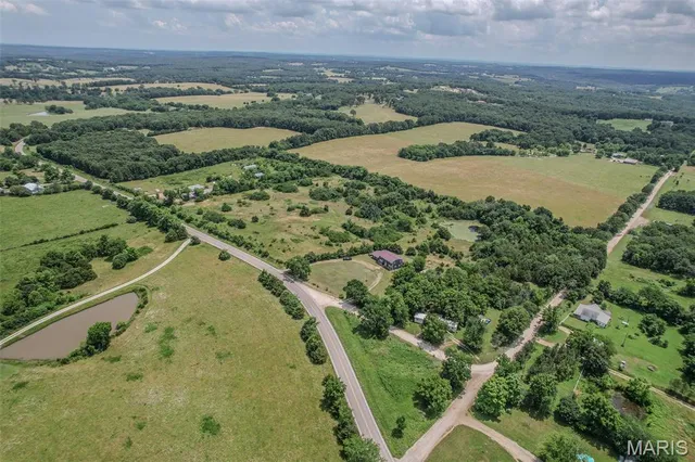 $389,500 | 30170 Hwy U, Crocker, MO 65452