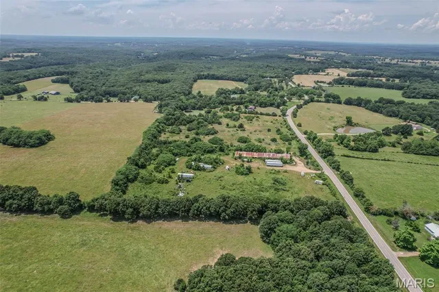 $389,500 | 30170 Hwy U, Crocker, MO 65452