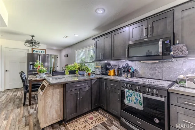 $389,500 | 30170 Hwy U, Crocker, MO 65452