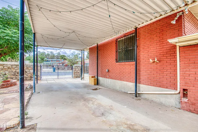 $368,500 | 2300 North Campbell Street, El Paso, TX 79902