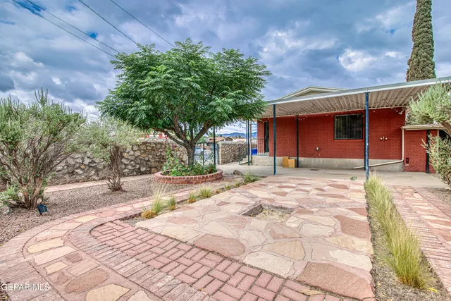 $368,500 | 2300 North Campbell Street, El Paso, TX 79902