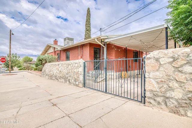 $368,500 | 2300 North Campbell Street, El Paso, TX 79902