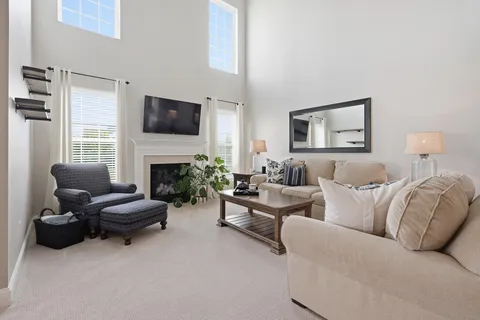 $729,900 | 300 East Furrow Lane, Newark, DE 19702