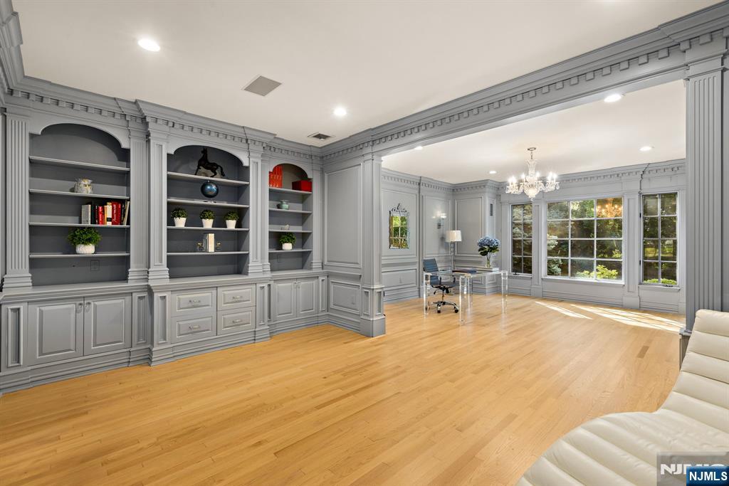 23 Hunter Ridge Woodcliff Lake, NJ 07677 - Photo 17 of 49