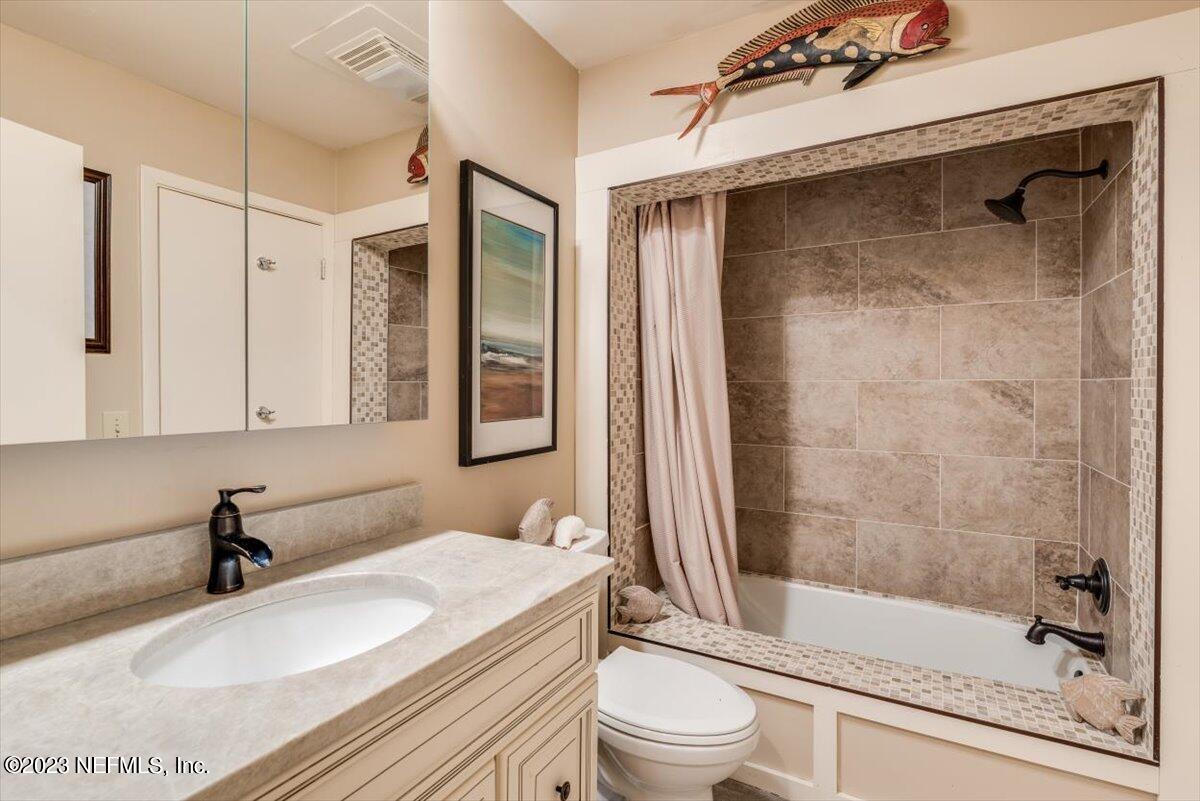 75 Fishermans Cove Road Ponte Vedra Beach, FL 32082 - Photo 18 of 47 a bathroom with a sink toilet and shower