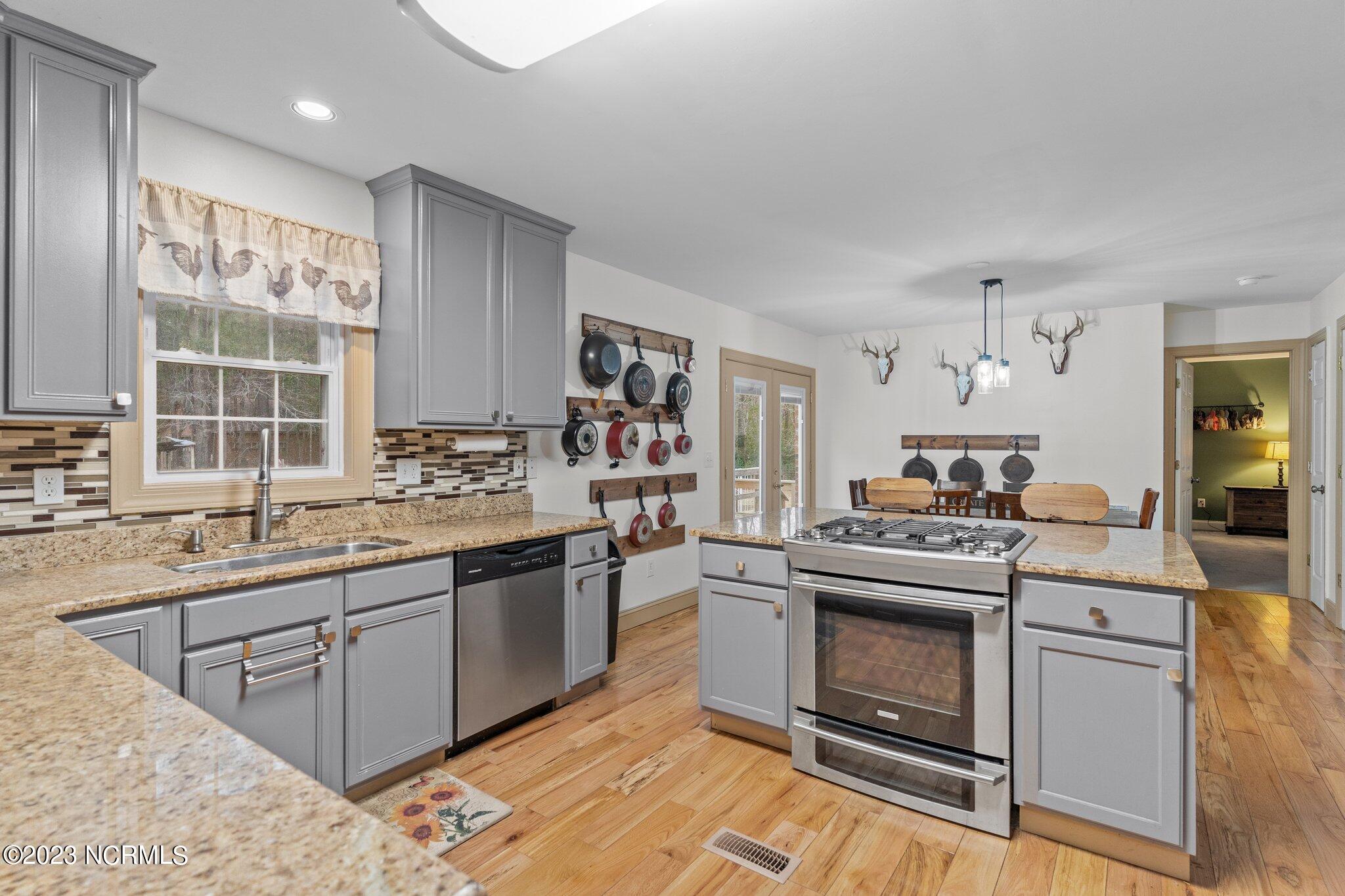 1272 Cherrytree Road Northeast Winnabow, NC 28479 - Photo 9 of 20 19-web-or-mls-BTS06756