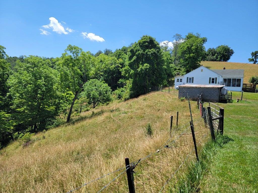 879 Shady Hill Road Independence, VA 24348 - Photo 40 of 60 Gallery Image 40