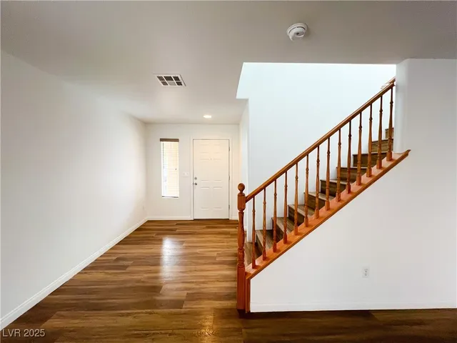 $2,014 | 9120 Cedar Door Avenue, Las Vegas, NV 89148