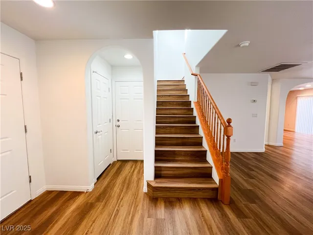 $2,014 | 9120 Cedar Door Avenue, Las Vegas, NV 89148