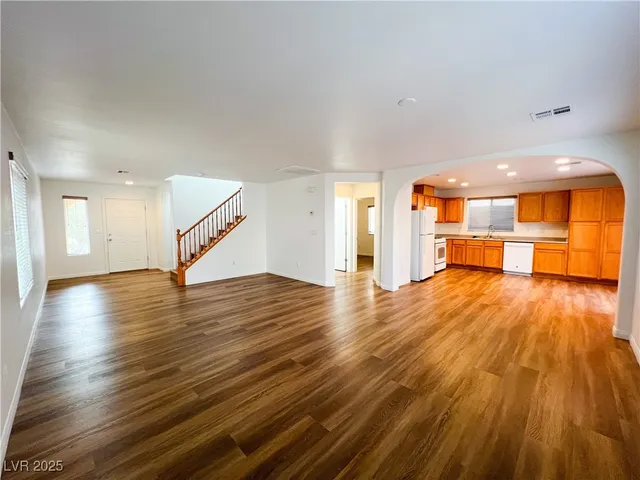 $2,014 | 9120 Cedar Door Avenue, Las Vegas, NV 89148