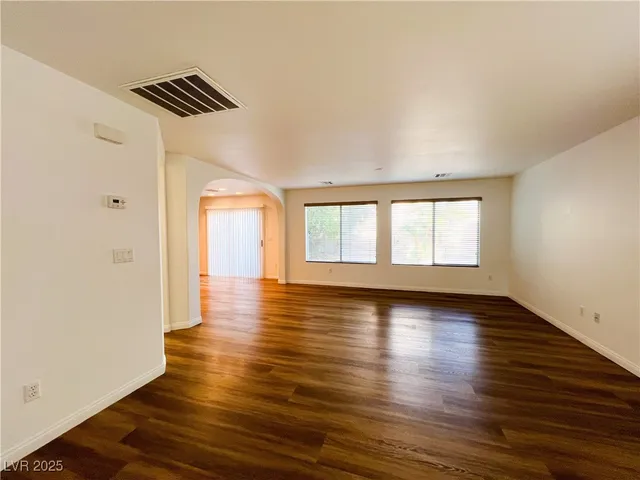 $2,014 | 9120 Cedar Door Avenue, Las Vegas, NV 89148