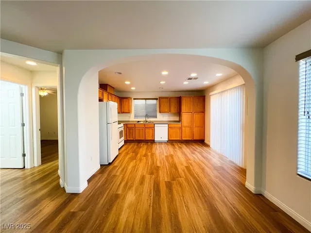 $2,014 | 9120 Cedar Door Avenue, Las Vegas, NV 89148