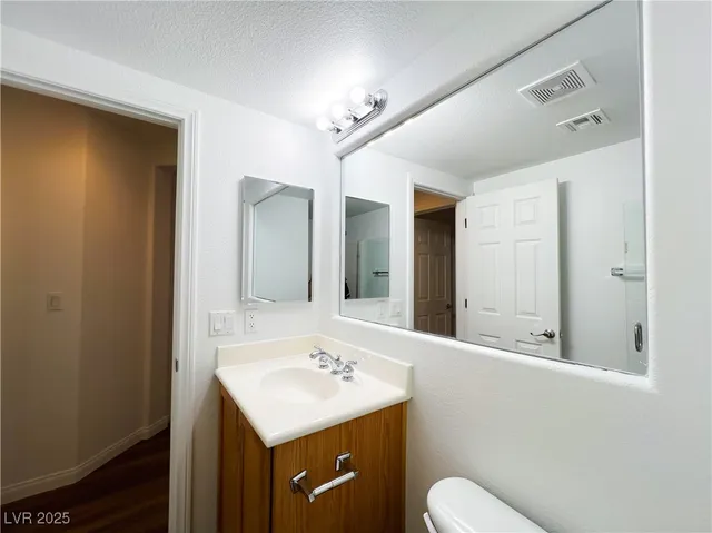 $2,014 | 9120 Cedar Door Avenue, Las Vegas, NV 89148