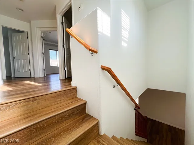 $2,014 | 9120 Cedar Door Avenue, Las Vegas, NV 89148