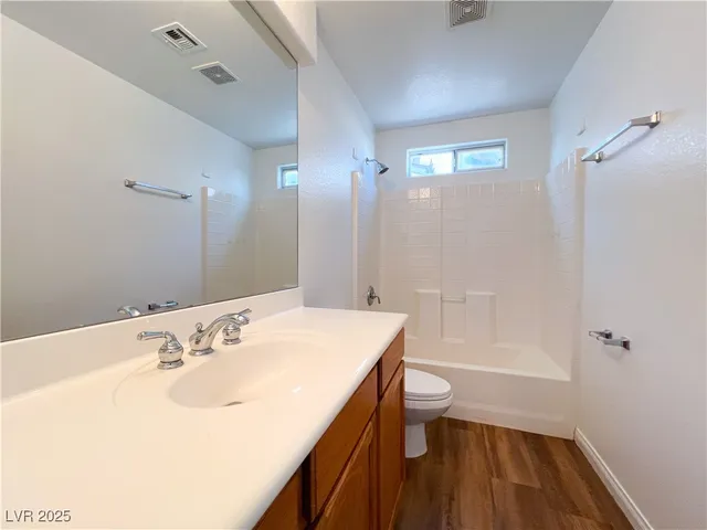 $2,014 | 9120 Cedar Door Avenue, Las Vegas, NV 89148