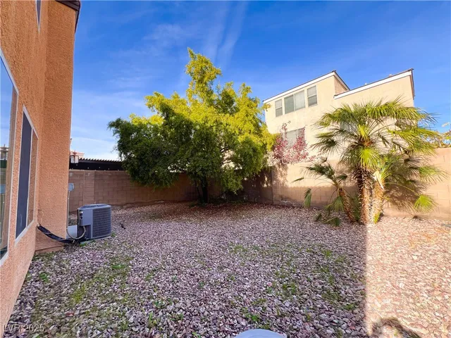 $2,014 | 9120 Cedar Door Avenue, Las Vegas, NV 89148