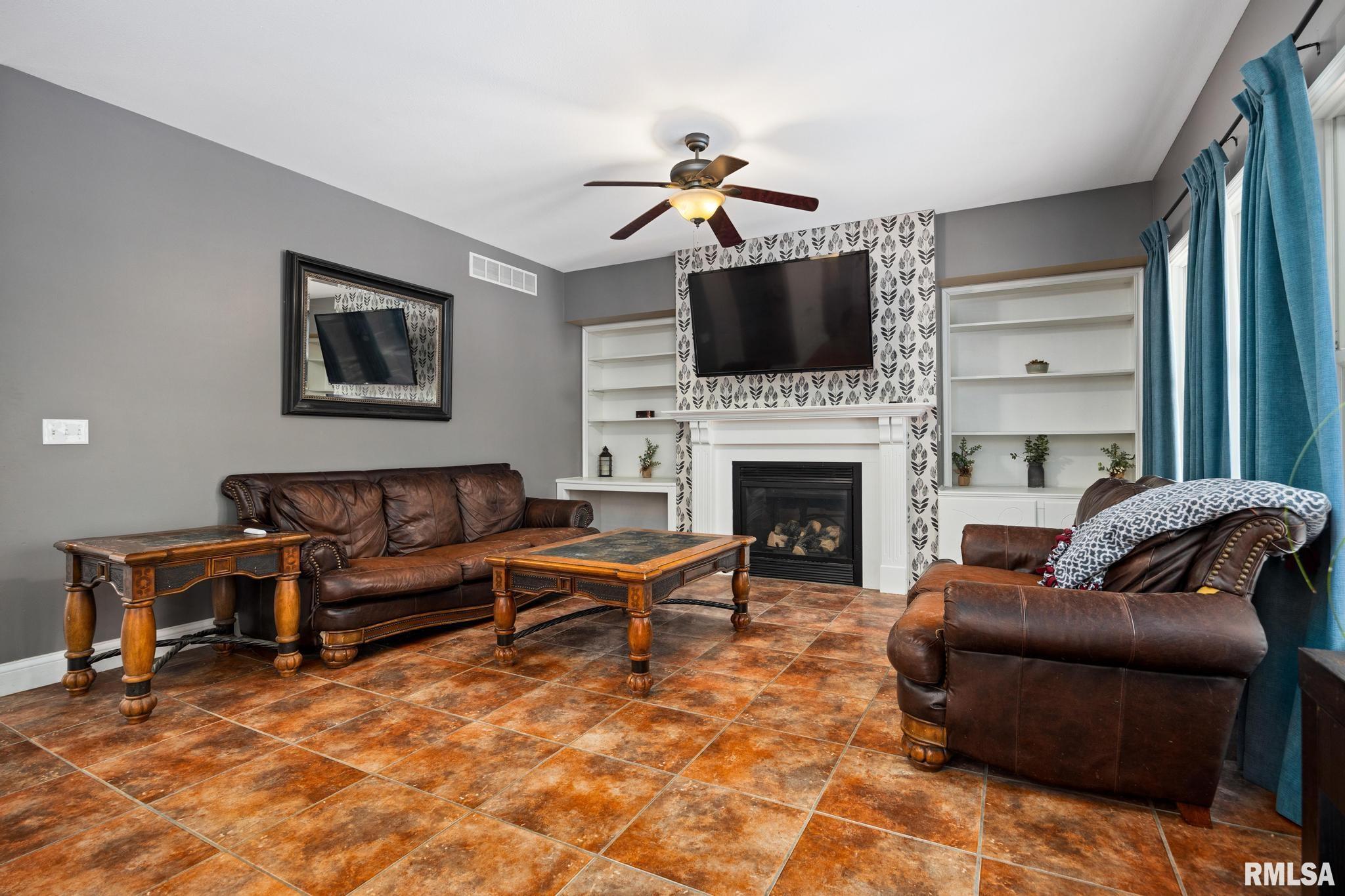 1817 Autumn Ridge Washington, IL 61571 - Photo 16 of 56