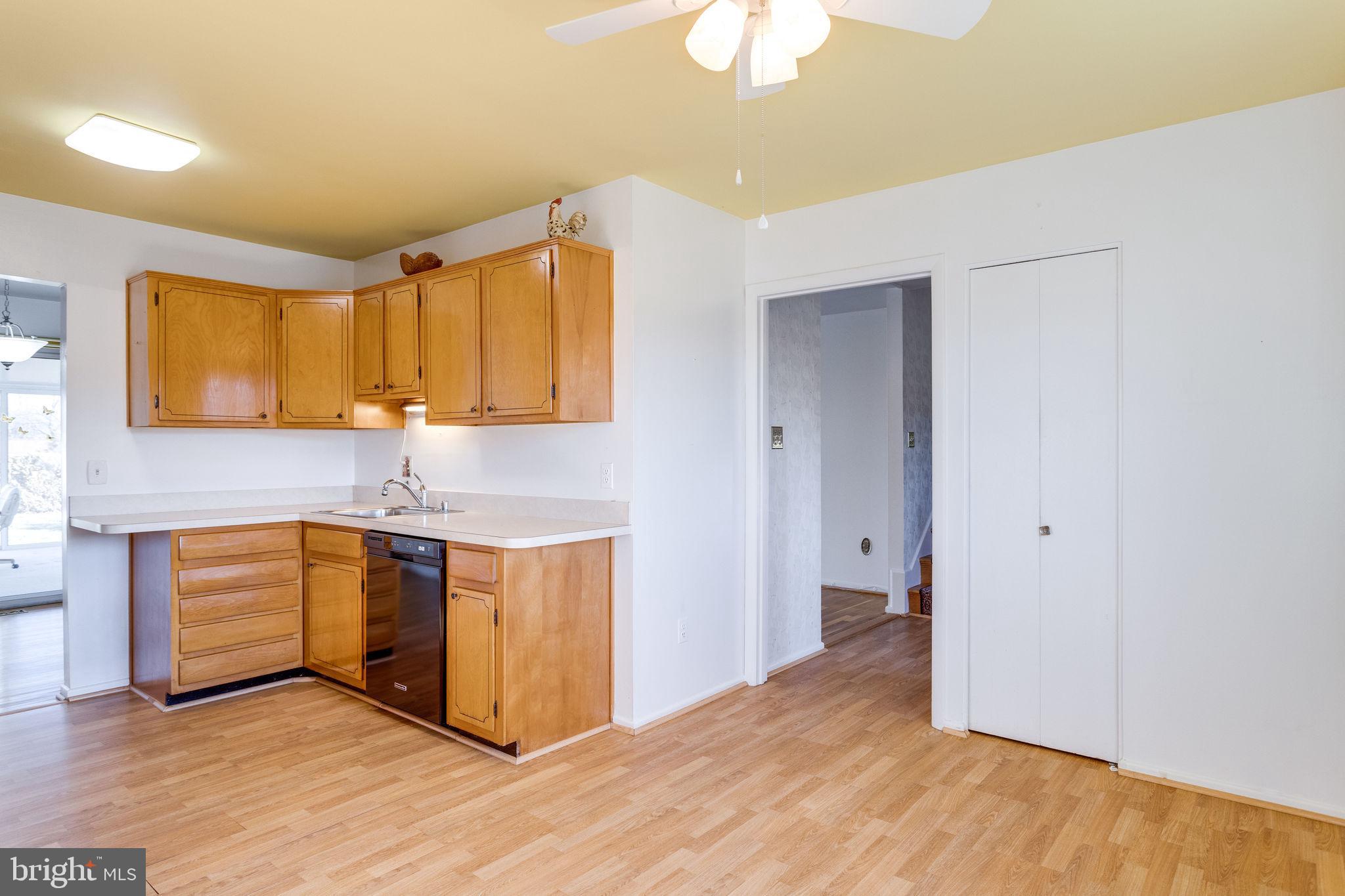 6424 Meriwether Lane Springfield, VA 22150 - Photo 13 of 39 Kitchen opens to foyer